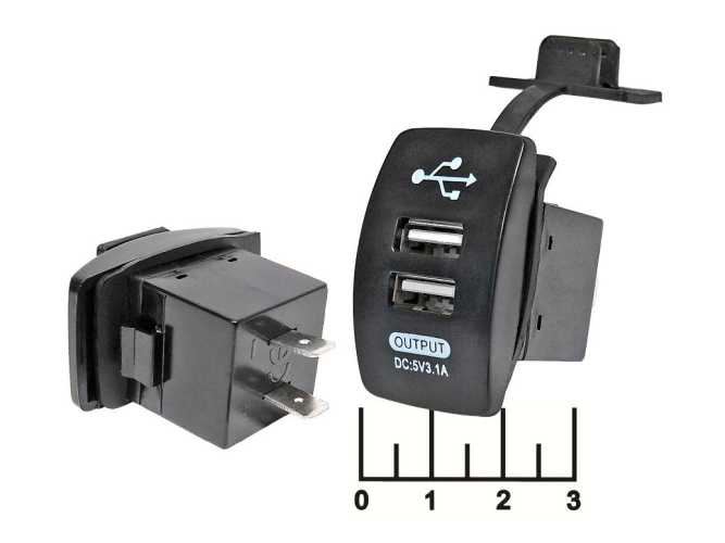 Зарядное устройство 2USB 5V 3.1A с крышкой в панель LED зеленый TS-CAU46