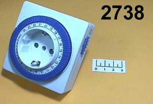 Таймер TM32 Feron суточный 61923 (шаг 15 мин) (розеточный) (23203)